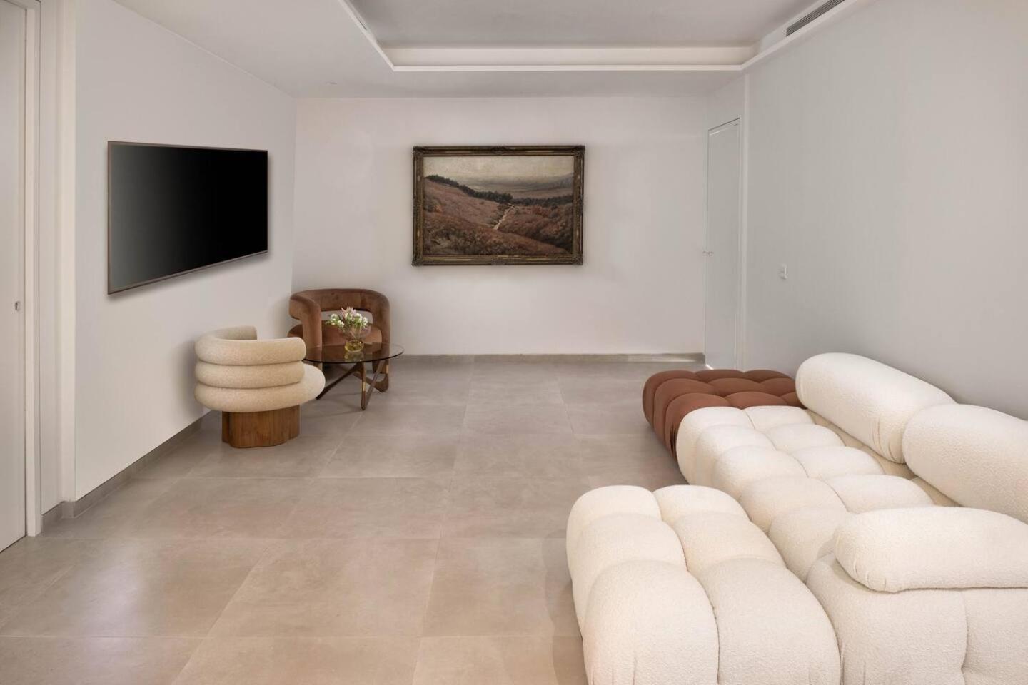 Luxury Alma - 5br With Pool, Garden & Parking Villa Marbellac