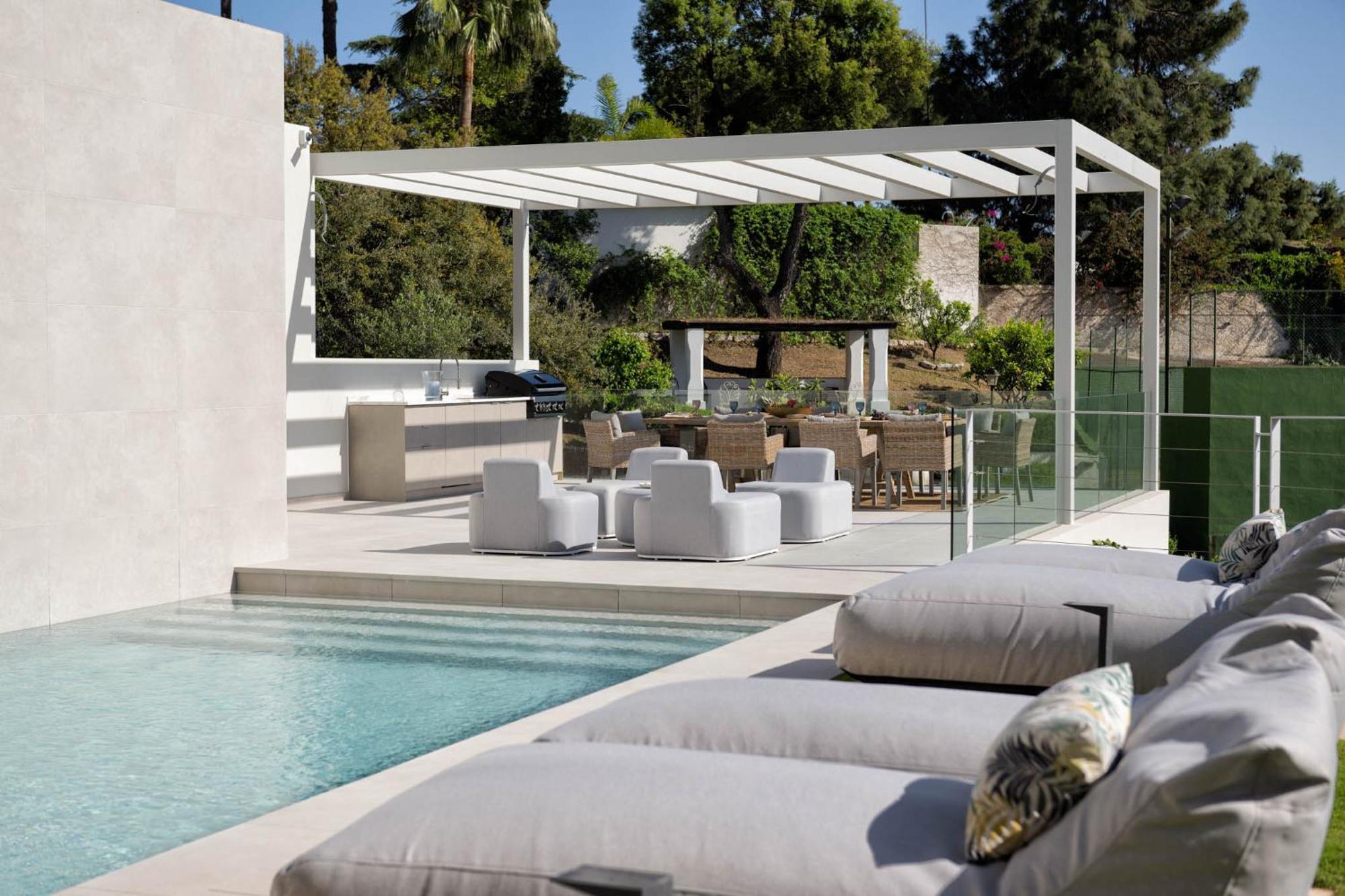Luxury Alma - 5br With Pool, Garden & Parking * Marbellac