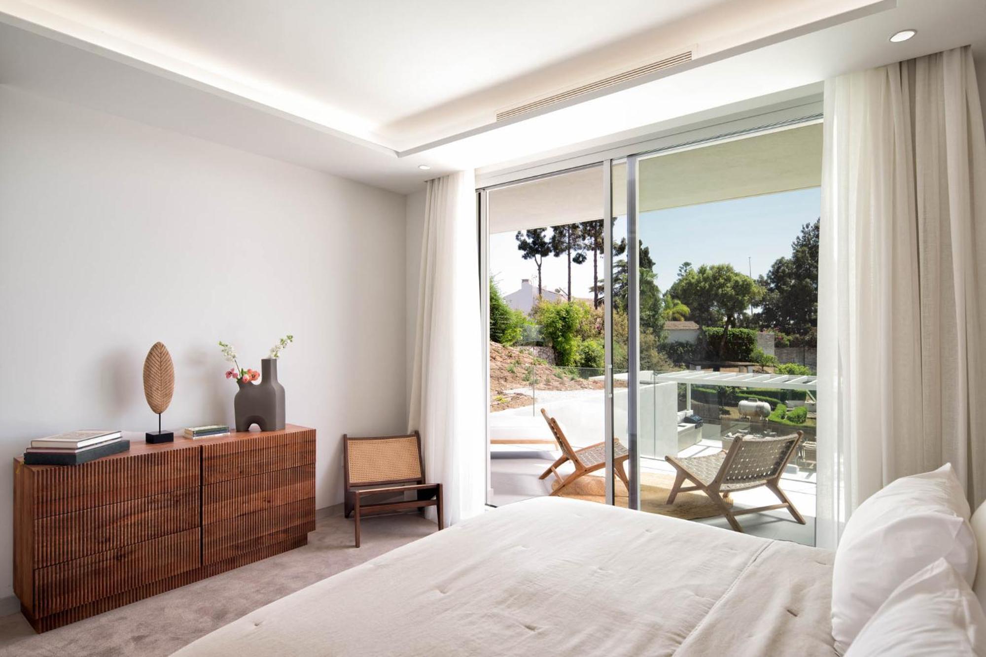 Villa Luxury Alma - 5br With Pool, Garden & Parking